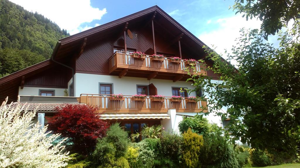 Landhaus Gailer Treffen Exterior photo